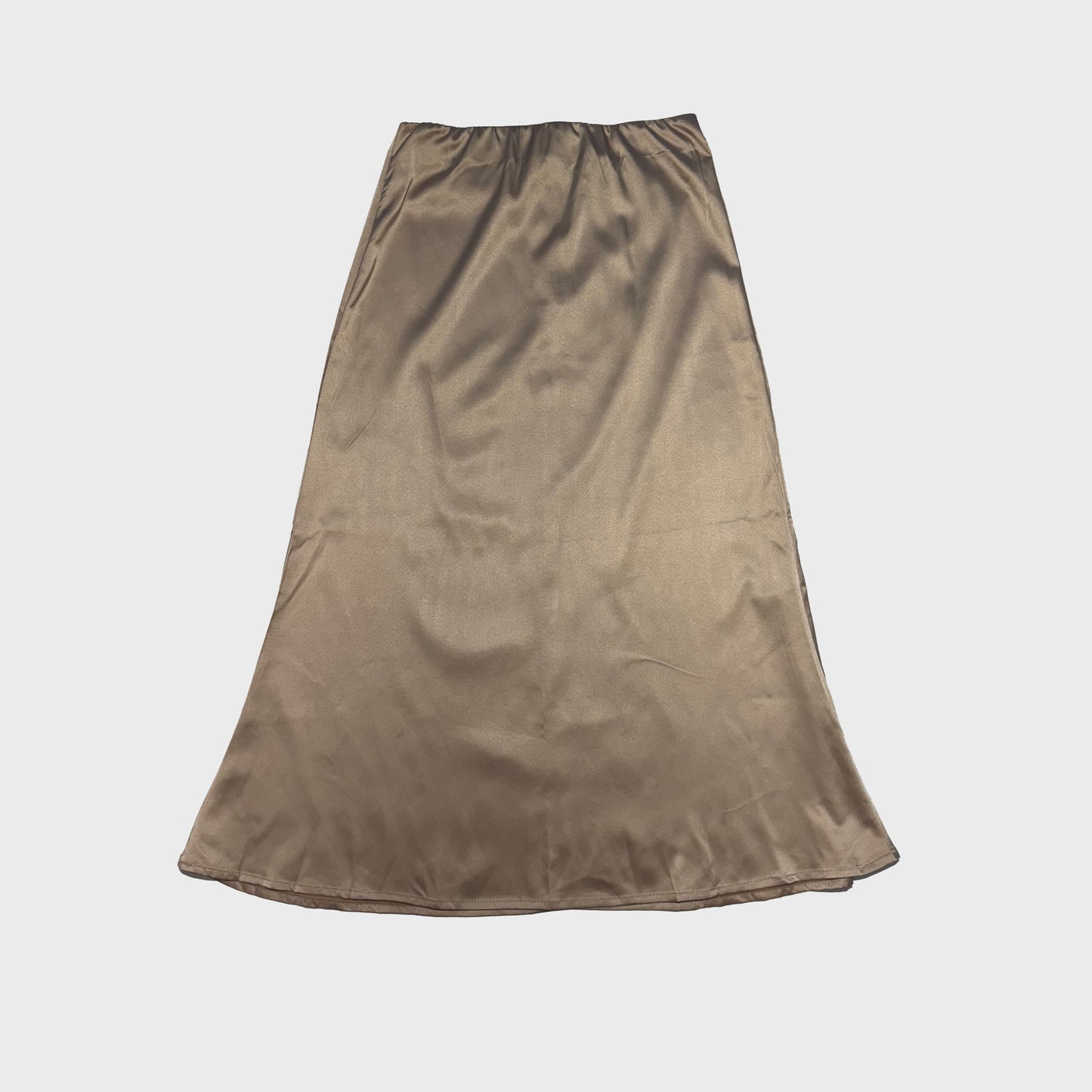 Falda larga beige satinada