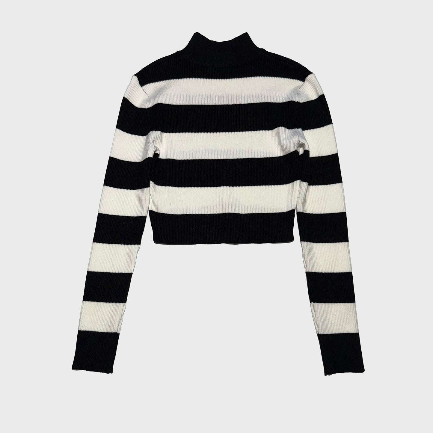 Sueter corto de rayas