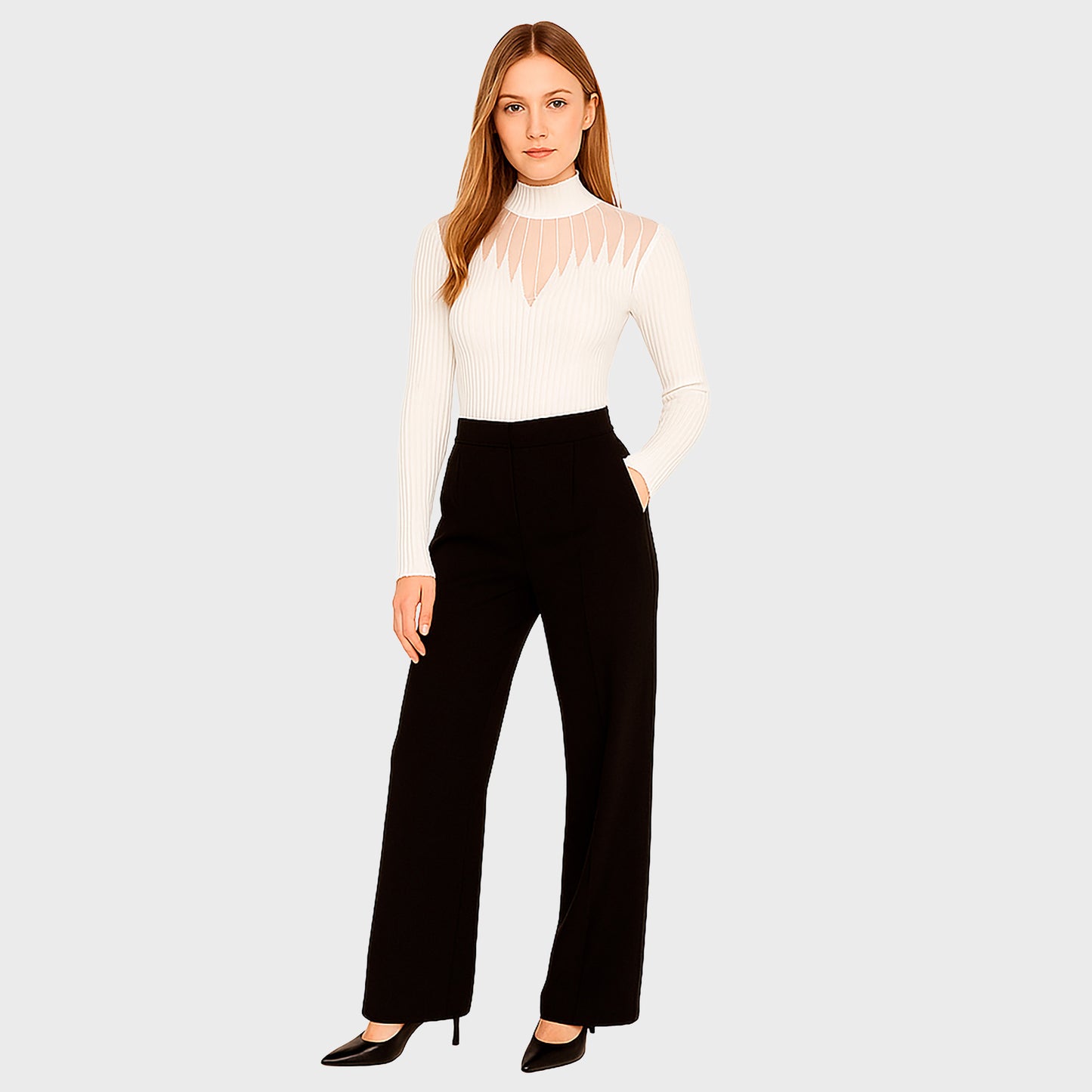 Blusa blanca con transparencia en V