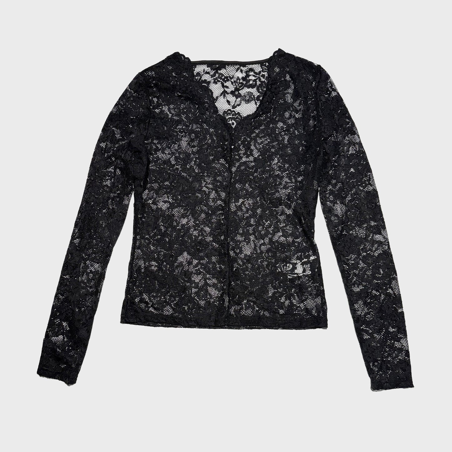 Blusa negra de encaje de manga larga